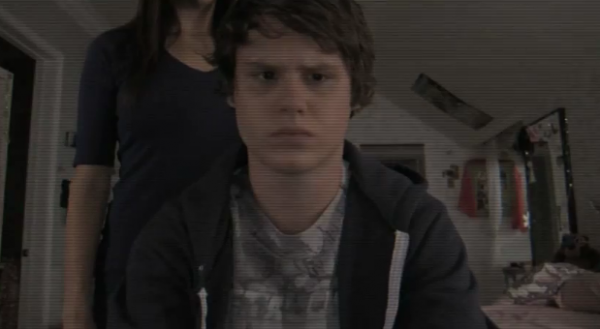 paranormal-activity-4-behind-you-trailer-screenshot-01-600x329