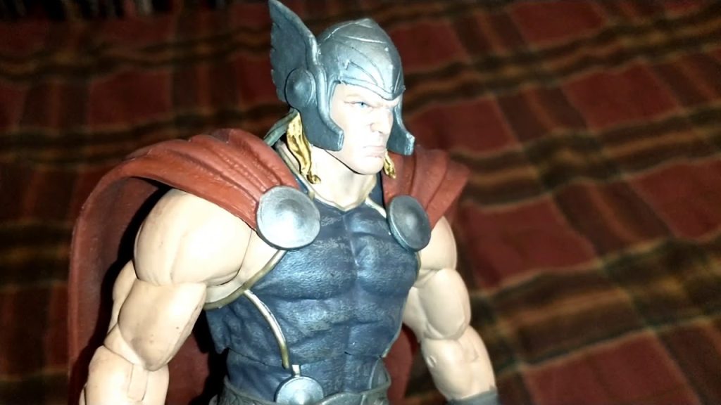 Diamond Select Marvel Select Mighty Thor Figure Review (Video)